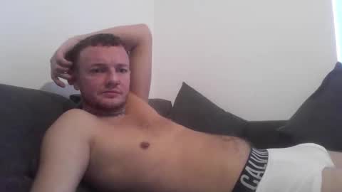 cutescottishlad online show from October 9, 2025, 2:26 pm