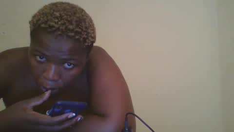 Snapshot of cutey_mellanin chatting on March 3, 2025, 12:15 am cutey_mellanin online show from March 3, 2025, 12:15 am