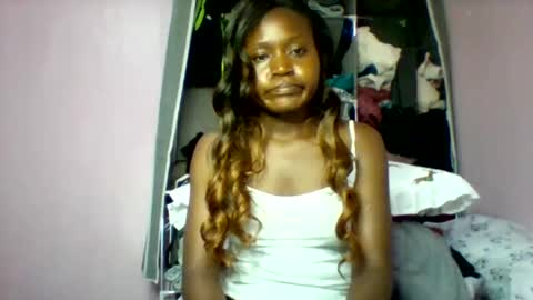 Snapshot of cutezola chatting on October 13, 2025, 9:42 am cutezola online show from October 13, 2025, 9:42 am