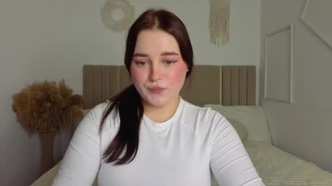 Snapshot of cutie__cutiee_ chatting on February 4, 2026, 2:01 pm Nika online show from February 4, 2026, 2:01 pm