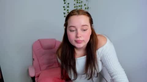 Snapshot of cutie__cutiee_ chatting on February 24, 2026, 2:15 pm Nika online show from February 24, 2026, 2:15 pm