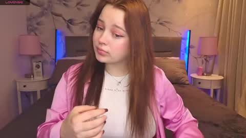 Nika  online show from April 28, 2026, 8:03 pm