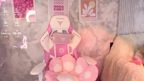 HelloMy name Eva online show from September 20, 2025, 4:13 am