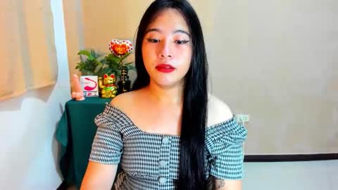 Snapshot of cutie_asianwoman chatting on November 14, 2025, 8:35 am cutie_asianwoman online show from November 14, 2025, 8:35 am