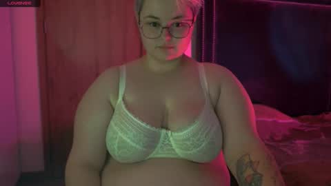 Sophie  Lilith online show from November 26, 2025, 8:43 pm