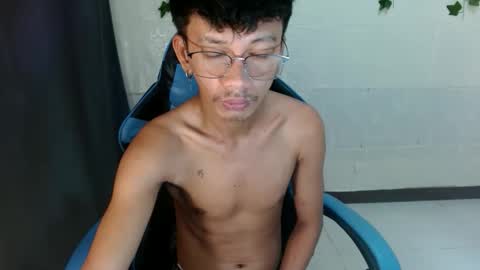 cutie_mico online show from September 12, 2025, 5:40 am