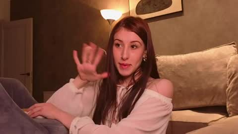 cutieleyla online show from May 16, 2026, 1:02 am