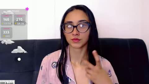 miss ari  online show from June 29, 2026, 10:54 pm