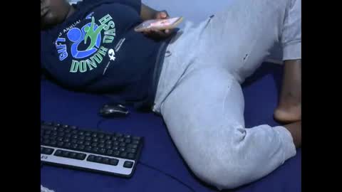 cuttie_baby online show from April 16, 2026, 12:39 pm