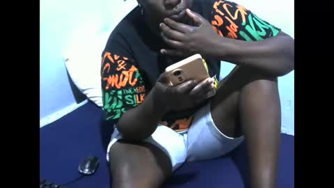 cuttie_baby online show from May 5, 2026, 3:14 am