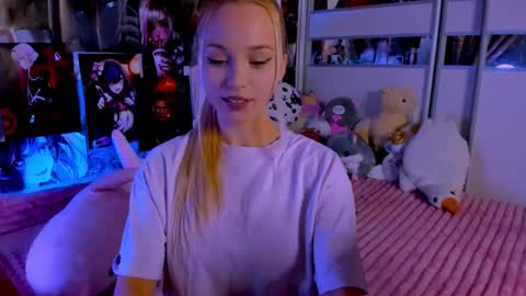 Nora online show from November 30, 2025, 9:19 pm