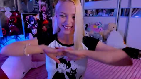 Nora online show from March 22, 2026, 9:18 pm