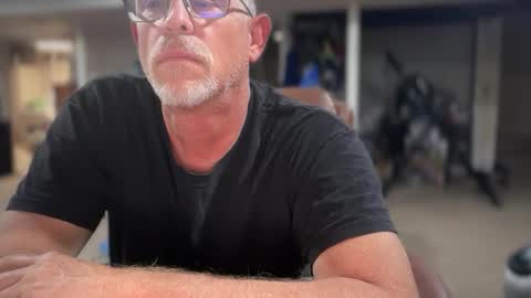 Snapshot of cuuminpussy chatting on November 27, 2025, 6:48 am cuuminpussy online show from November 27, 2025, 6:48 am