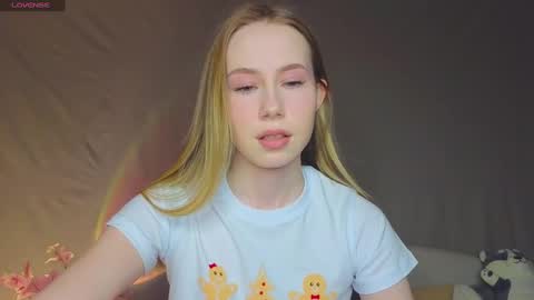 Snapshot of cuute_angell chatting on January 13, 2025, 4:51 pm Virginia See you on Sunday online show from January 13, 2025, 4:51 pm