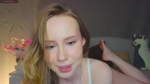 Snapshot of cuute_angell chatting on February 26, 2025, 8:00 pm Virginia See you on Sunday online show from February 26, 2025, 8:00 pm