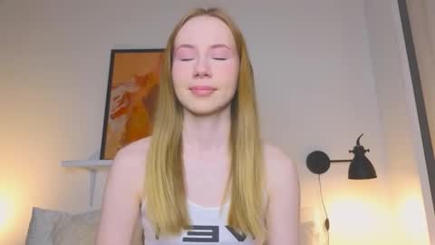 Snapshot of cuute_angell chatting on September 15, 2025, 5:13 pm Virginia See you on Sunday online show from September 15, 2025, 5:13 pm