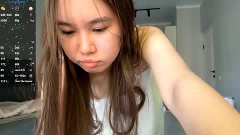 Snapshot of cwenecollins chatting on September 27, 2025, 8:41 am Akemi online show from September 27, 2025, 8:41 am