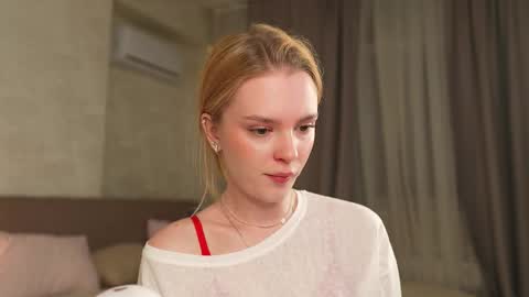 EMILY online show from October 7, 2025, 3:42 pm