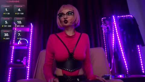 Snapshot of cyberxgoddess_ chatting on September 10, 2025, 11:05 pm Lily Goddess online show from September 10, 2025, 11:05 pm