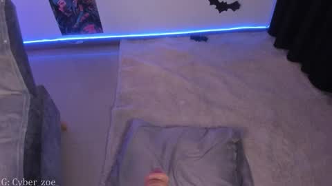 Snapshot of cyberzoe chatting on November 10, 2025, 5:34 pm cyber zoe online show from November 10, 2025, 5:34 pm