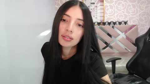 CINTIA ARAUJO online show from October 29, 2025, 3:31 am