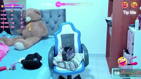 Cynthia online show from June 27, 2026, 1:39 pm