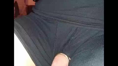 cyrilhot11200 online show from January 10, 2025, 6:20 am