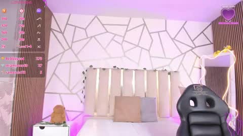 cyrus_tay online show from May 11, 2026, 2:45 pm