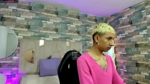 cyrus_tay online show from May 26, 2026, 11:50 am