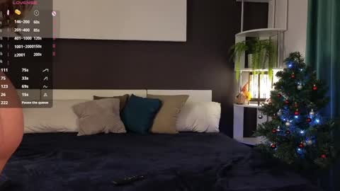 Isabella online show from January 4, 2025, 7:13 am