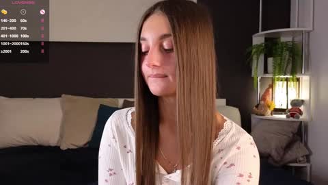 Isabella online show from January 18, 2025, 1:08 am