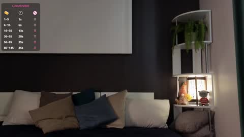 Isabella online show from January 30, 2025, 7:18 am