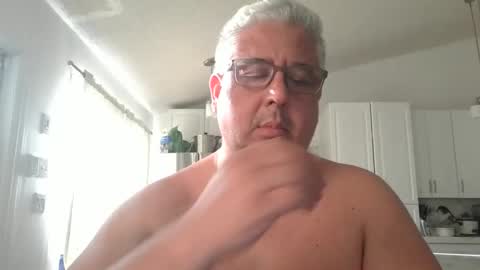 Snapshot of czar1974 chatting on October 24, 2025, 9:44 pm czar1974 online show from October 24, 2025, 9:44 pm