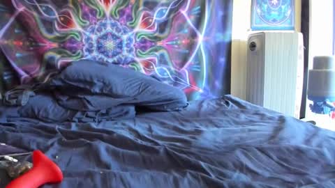 Snapshot of czechlove chatting on October 7, 2025, 9:12 pm Andrew Thomas online show from October 7, 2025, 9:12 pm