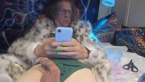 Snapshot of czechlove chatting on November 13, 2025, 10:03 am Andrew Thomas online show from November 13, 2025, 10:03 am