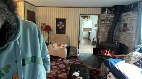 Snapshot of czechlove chatting on November 27, 2025, 9:17 pm Andrew Thomas online show from November 27, 2025, 9:17 pm