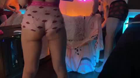 d3luluxx online show from December 5, 2025, 10:57 am