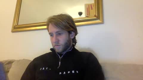 Snapshot of d3nnis_123 chatting on February 12, 2025, 7:24 pm d3nnis_123 online show from February 12, 2025, 7:24 pm