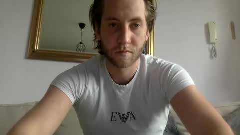 Snapshot of d3nnis_123 chatting on February 15, 2025, 2:33 pm d3nnis_123 online show from February 15, 2025, 2:33 pm