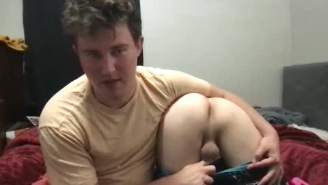 Snapshot of d_dart chatting on October 4, 2025, 2:20 am Aeboy12 online show from October 4, 2025, 2:20 am