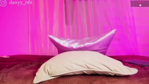 daani_hott online show from May 15, 2026, 3:46 am
