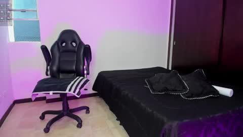 Mauricio online show from March 3, 2025, 8:32 pm