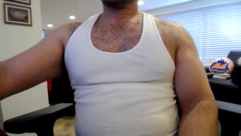 Snapshot of dad_ric chatting on January 12, 2025, 6:27 pm dad_ric online show from January 12, 2025, 6:27 pm