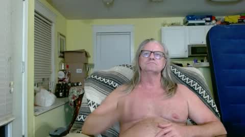Snapshot of daddieite chatting on September 22, 2025, 8:16 am cum amongus online show from September 22, 2025, 8:16 am