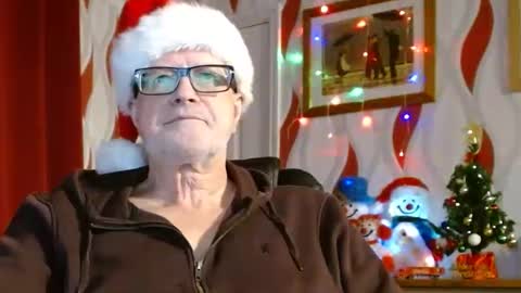 Snapshot of daddiescockforyou chatting on December 16, 2024, 9:20 pm Brian ... online show from December 16, 2024, 9:20 pm