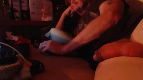 daddiesmonstercock online show from December 16, 2025, 2:49 am