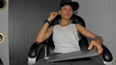 daddy_darcks online show from October 1, 2025, 8:26 pm