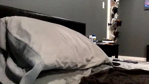 Dom online show from October 27, 2025, 8:46 pm