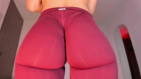 Creamy online show from April 16, 2026, 1:39 am