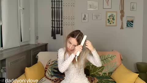 Zoe online show from November 5, 2025, 9:26 pm